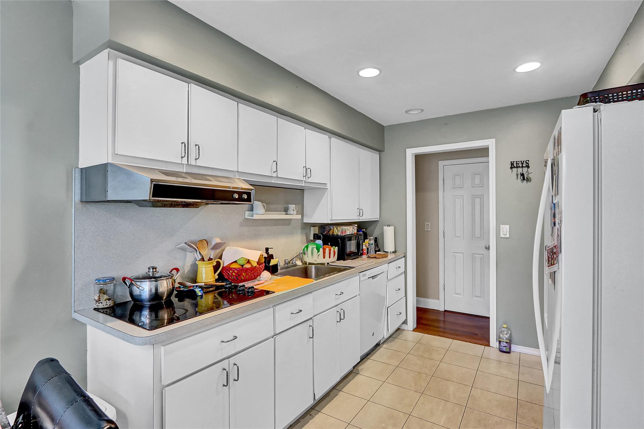 #8 photo, 181 Maple Avenue, ناسو East Meadow , NY 11554