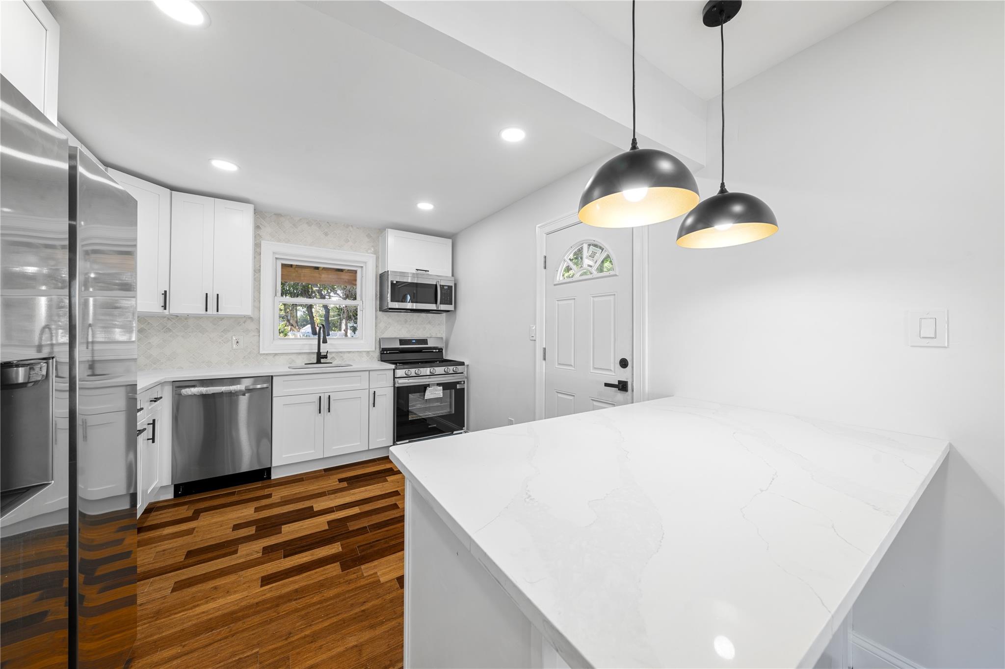 #10 photo, 92 Washington Avenue, Deer Park , NY 11729