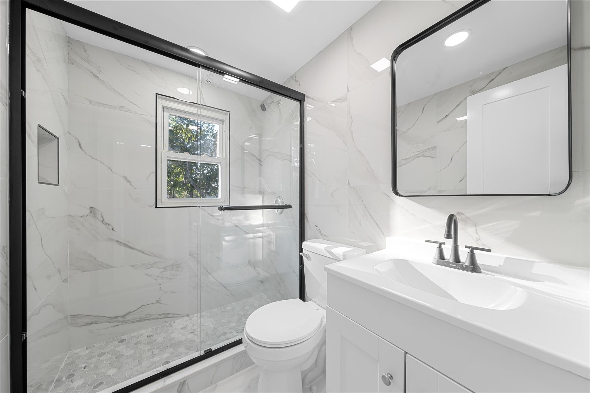 #18 photo, 92 Washington Avenue, Deer Park , NY 11729