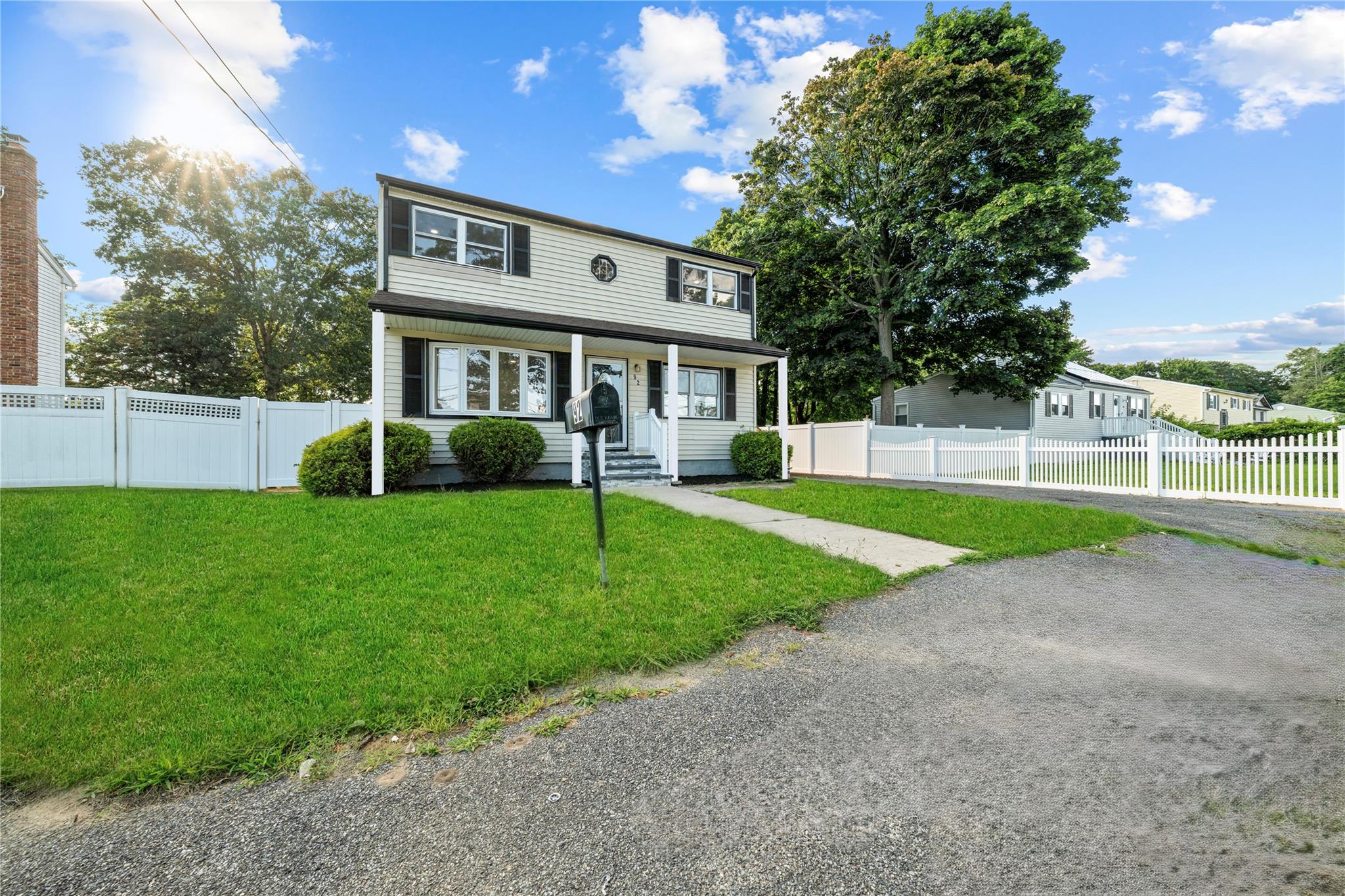 #4 photo, 92 Washington Avenue, Deer Park , NY 11729