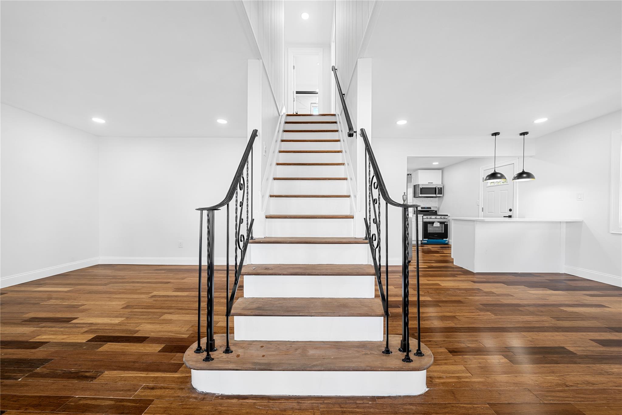 #6 photo, 92 Washington Avenue, Deer Park , NY 11729