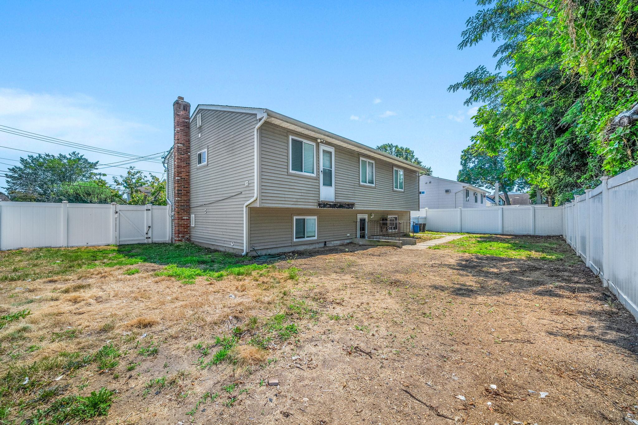 #18 photo, 2435 Great Neck Road, 東長島 Copiague , NY 11726