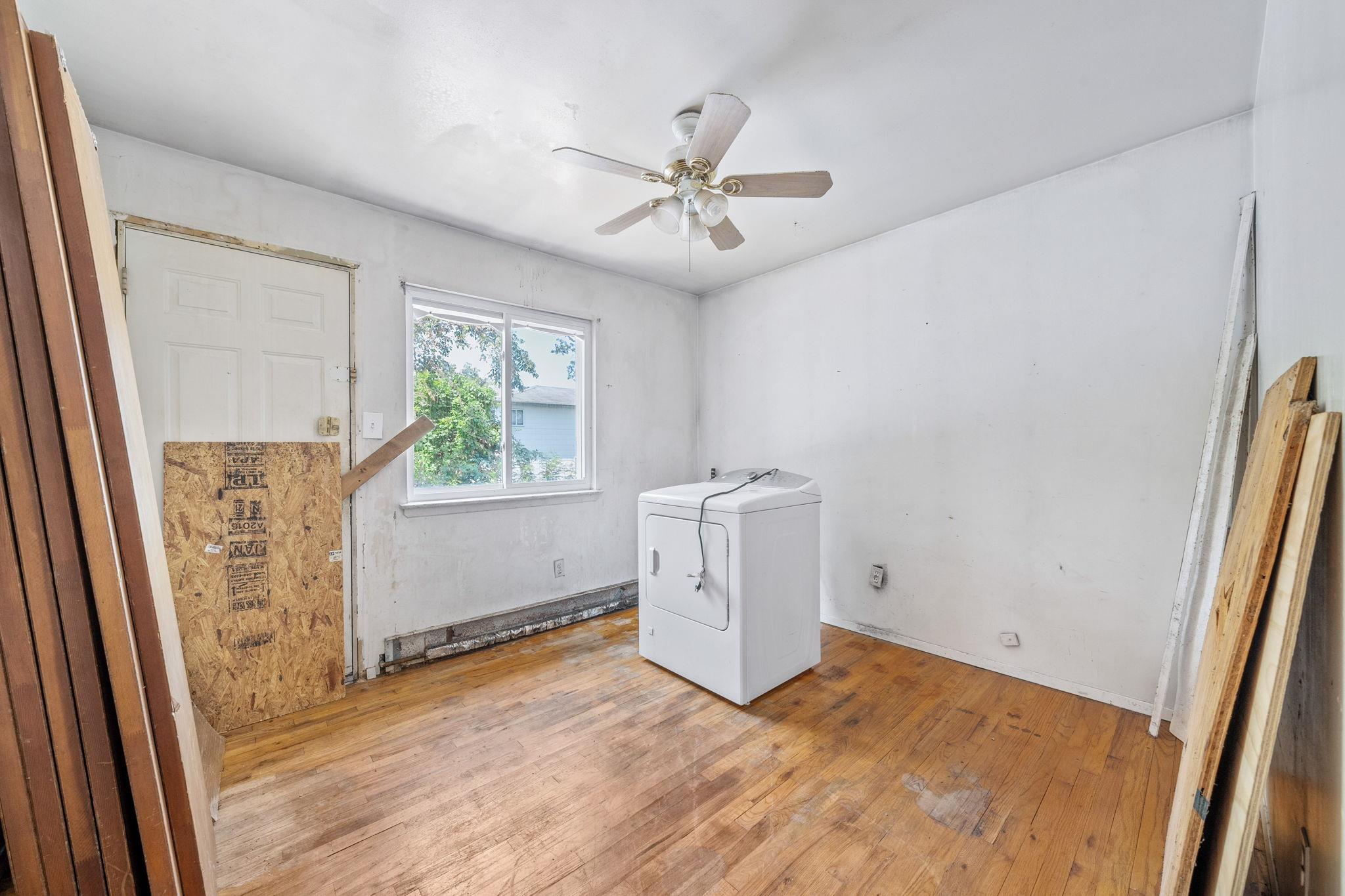 #4 photo, 2435 Great Neck Road, 東長島 Copiague , NY 11726