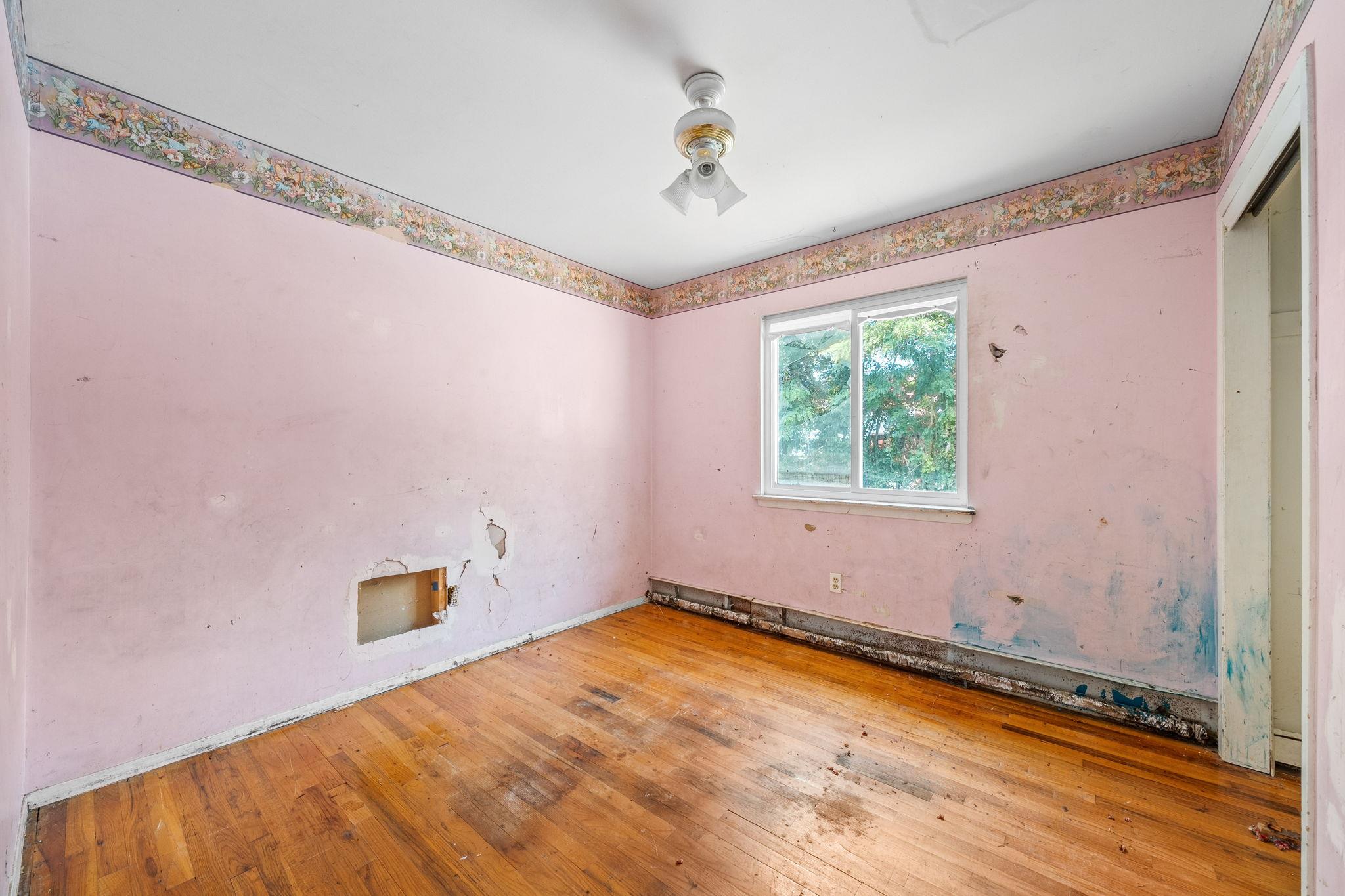 #9 photo, 2435 Great Neck Road, 東長島 Copiague , NY 11726