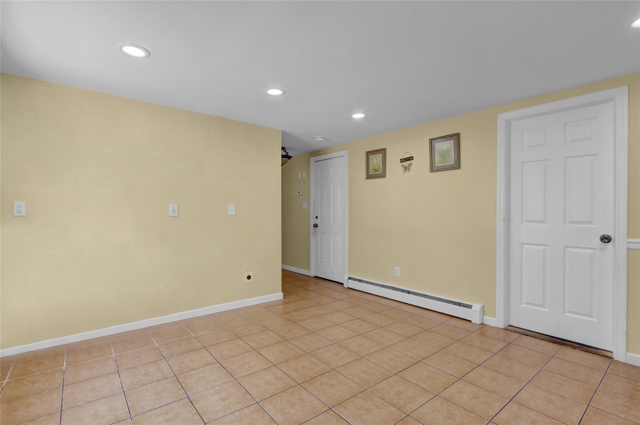 #17 photo, 42 Peters Avenue, ナッソー郡 Hempstead , NY 11550