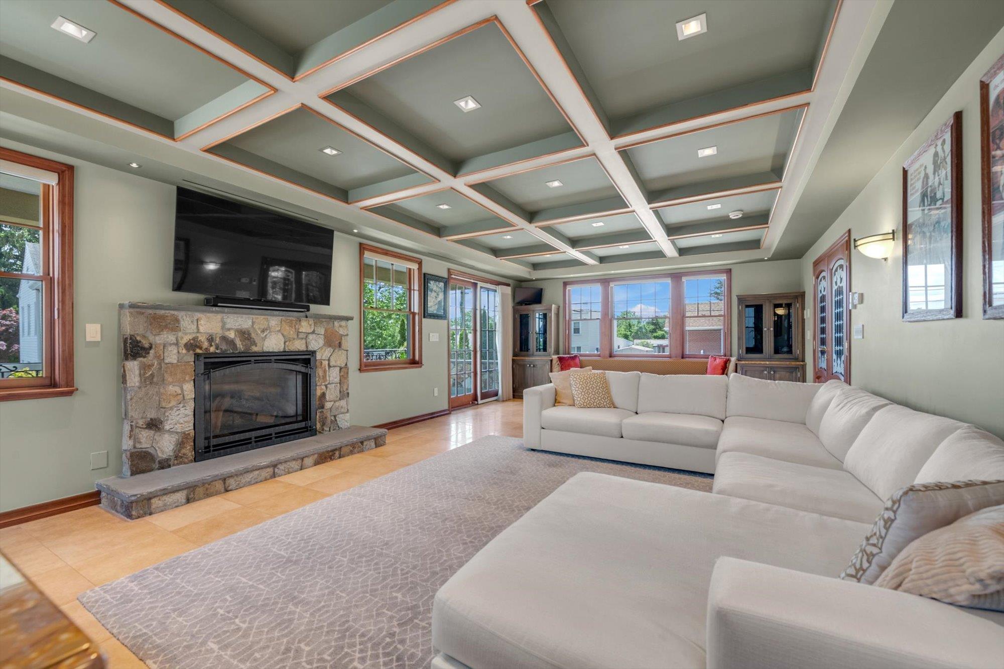 #6 photo, 149-02 11 Ave, Whitestone , NY 11357