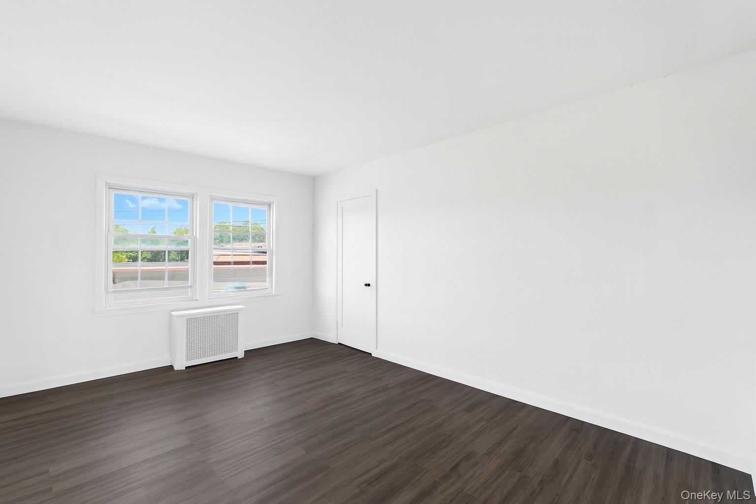 #20 photo, 230 N Main Street, サフォーク郡 Sayville , NY 11782