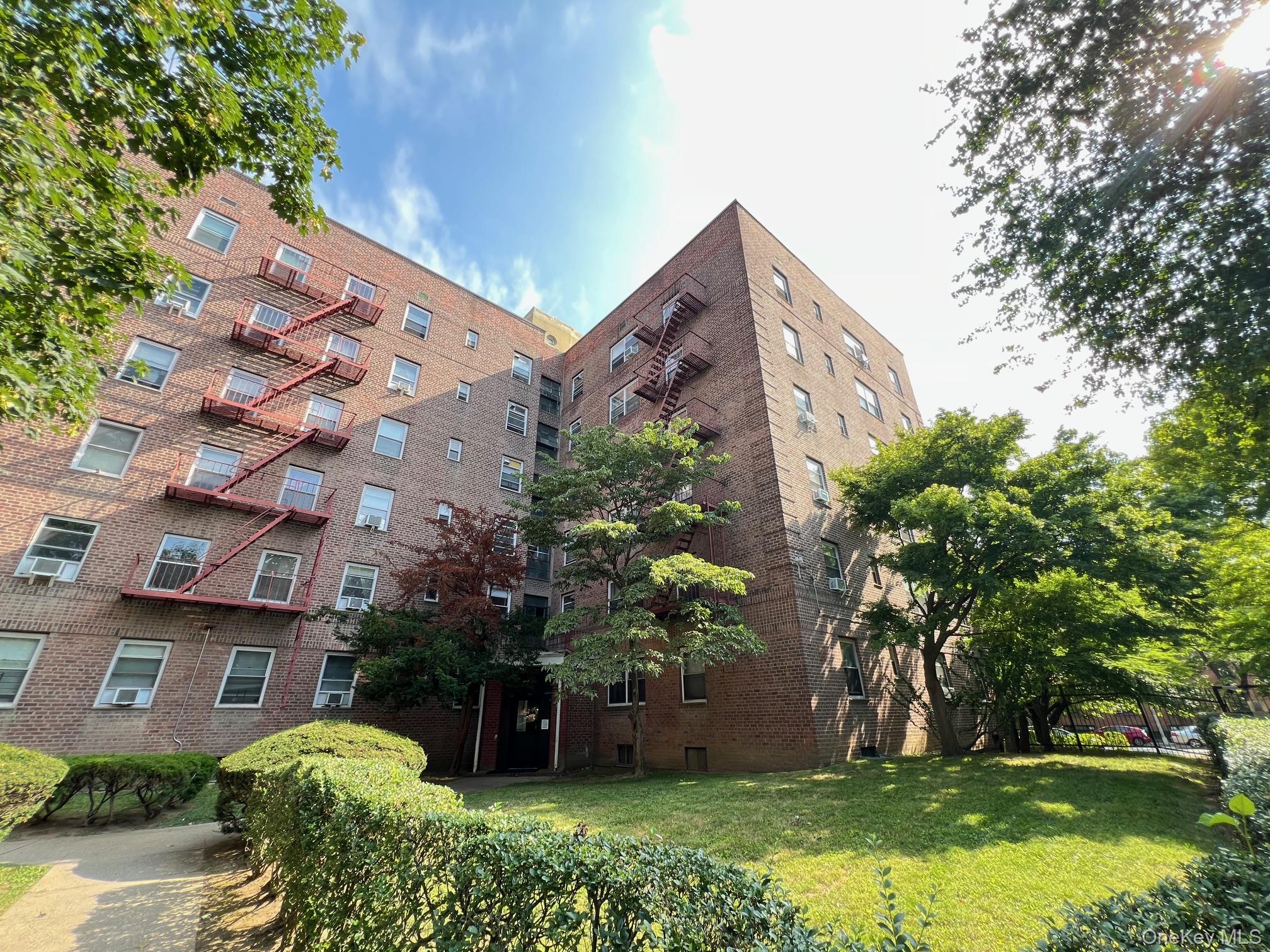 #1 photo, 147-37 38th Ave, 法拉盛 Flushing , NY 11354