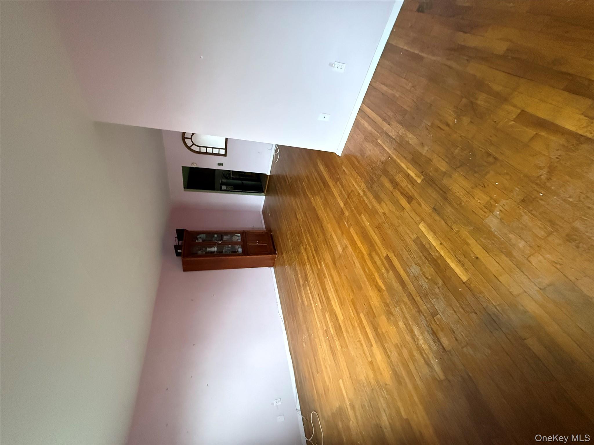 #7 photo, 78-06 46th Avenue, クイーンズ区 Elmhurst , NY 11373