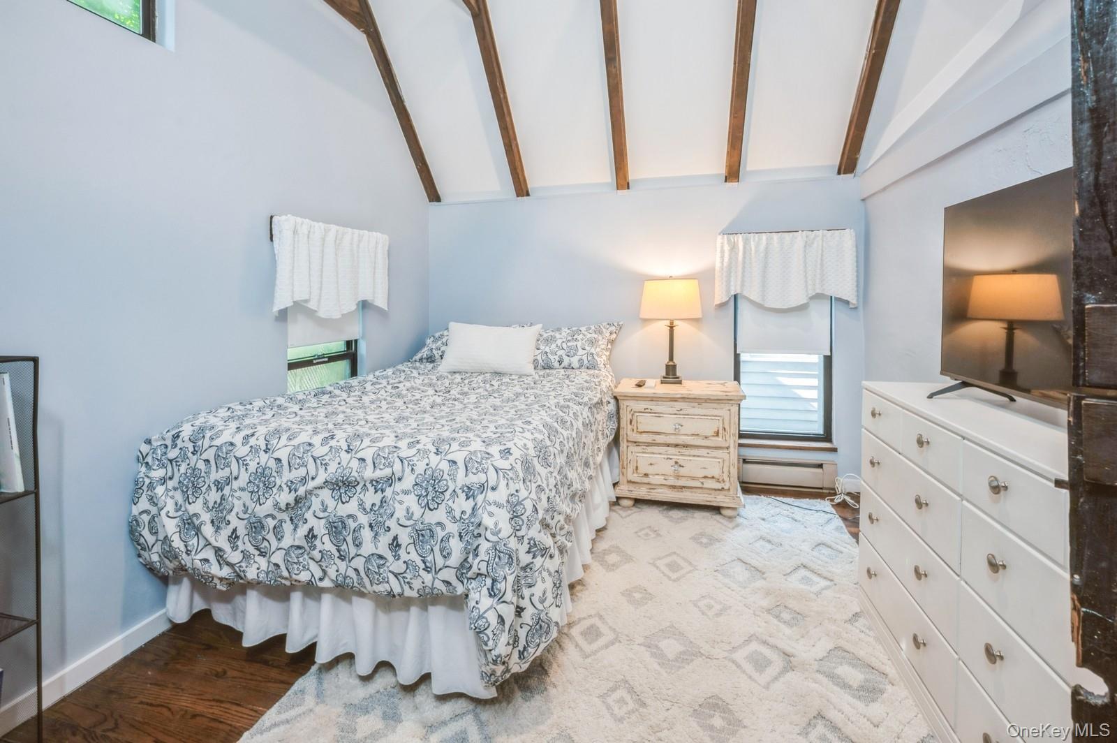 #12 photo, 17 Valley Road, Larchmont , NY 10538