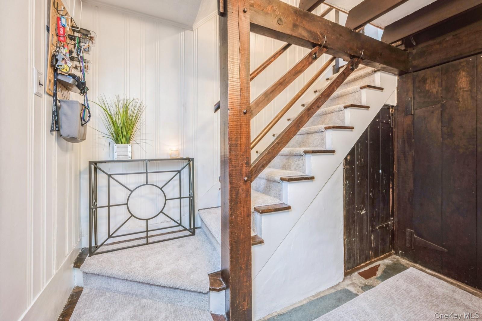 #3 photo, 17 Valley Road, Larchmont , NY 10538