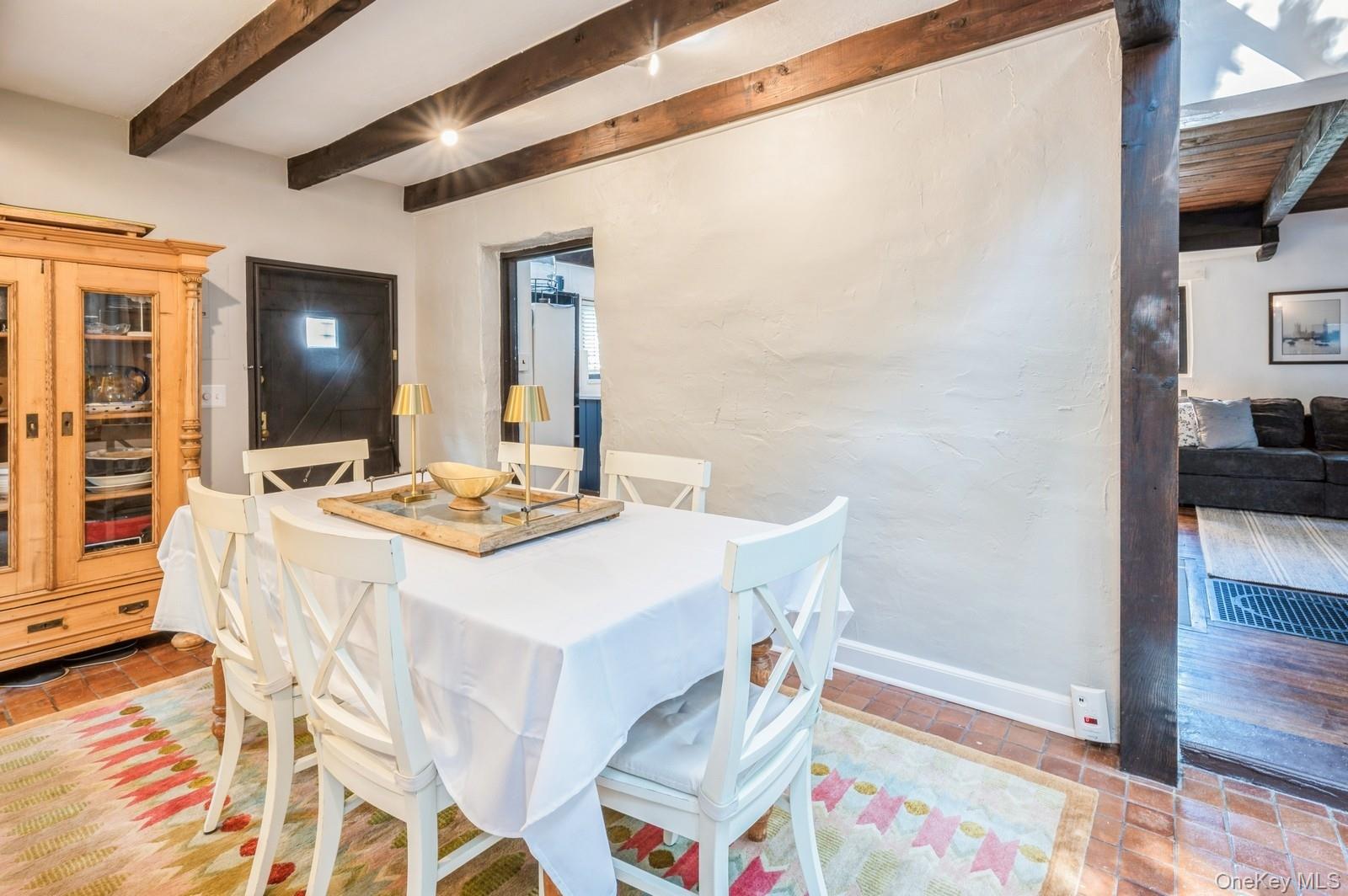 #8 photo, 17 Valley Road, Larchmont , NY 10538