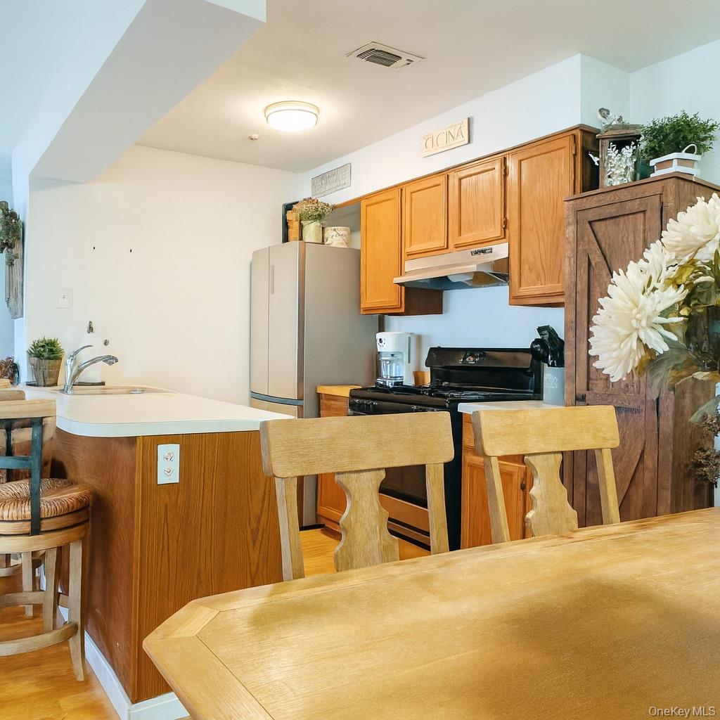 #5 photo, 21 The Rise, Warwick , NY 10990