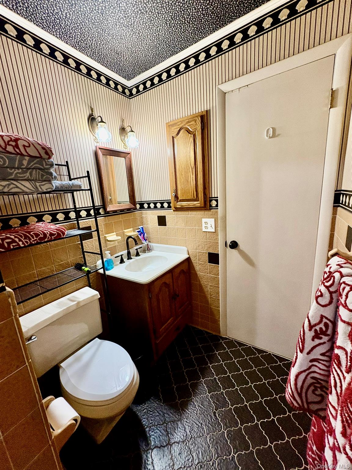 #20 photo, 13 California, Liberty , NY 12754