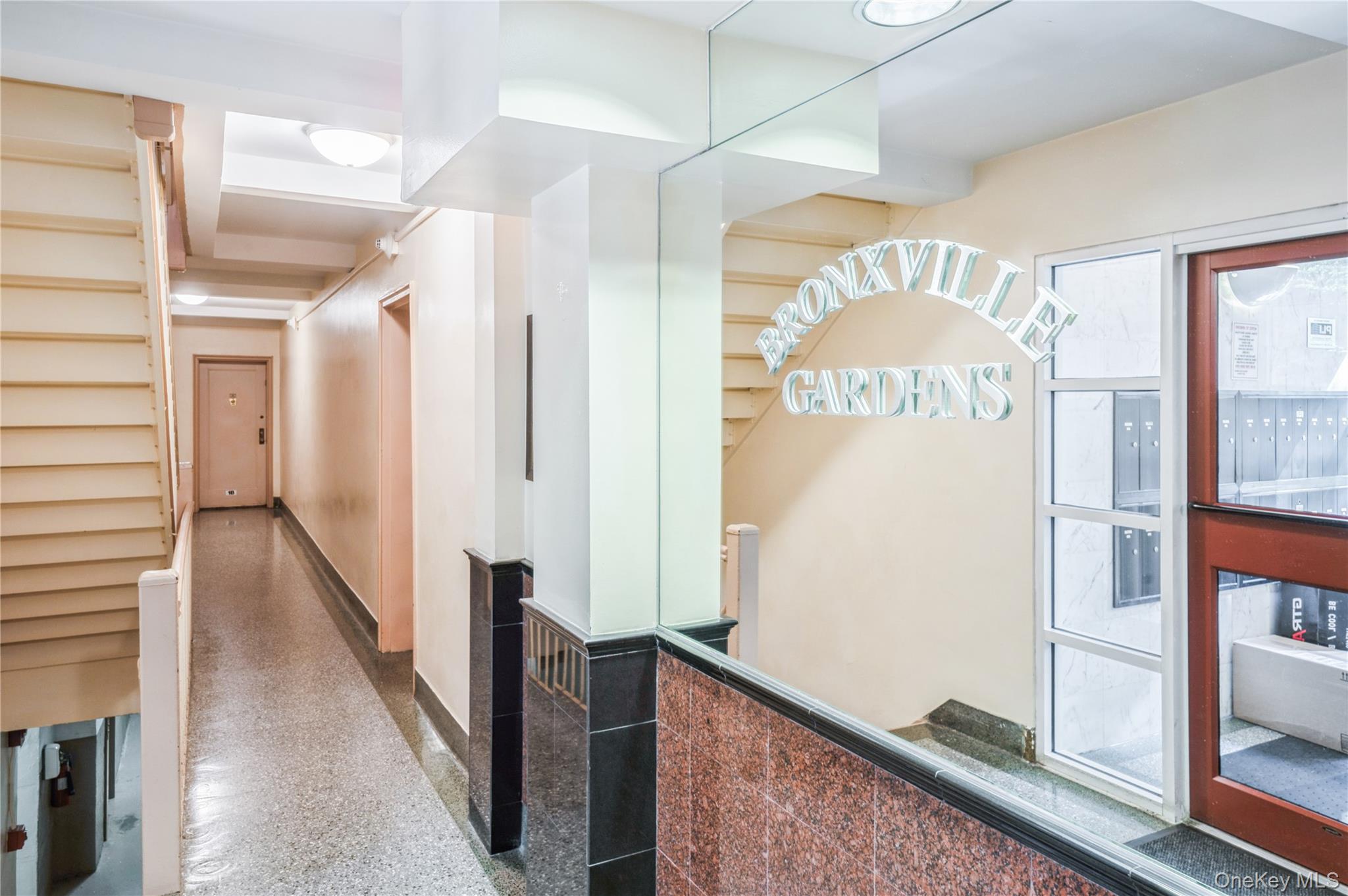 #16 photo, 2 Louisiana Avenue, ブロンクス区 Bronxville , NY 10708