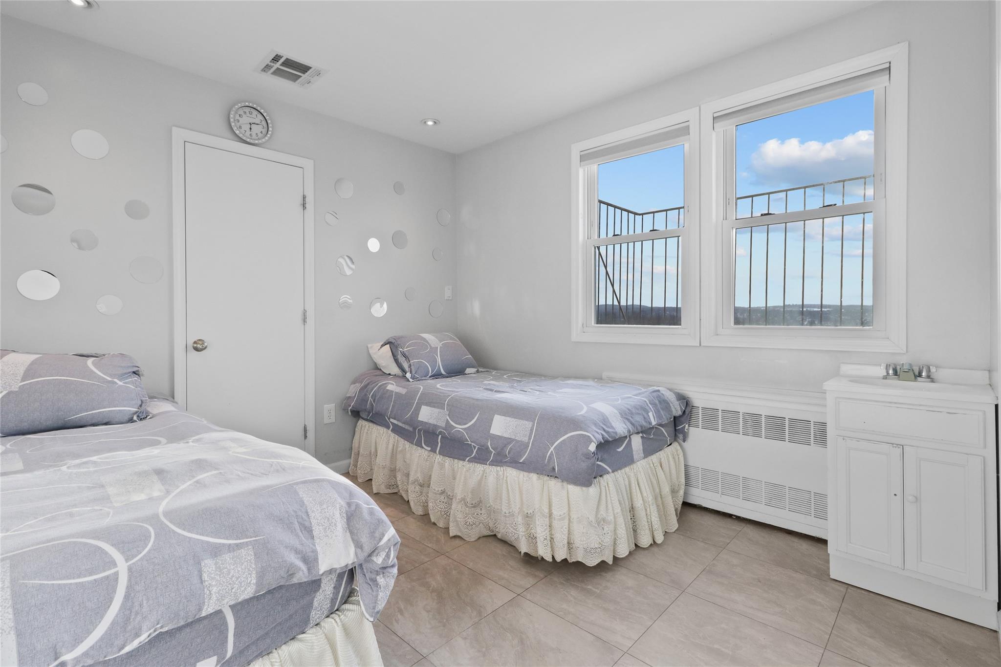 #13 photo, 14 Hamburg Way, Monroe , NY 10950