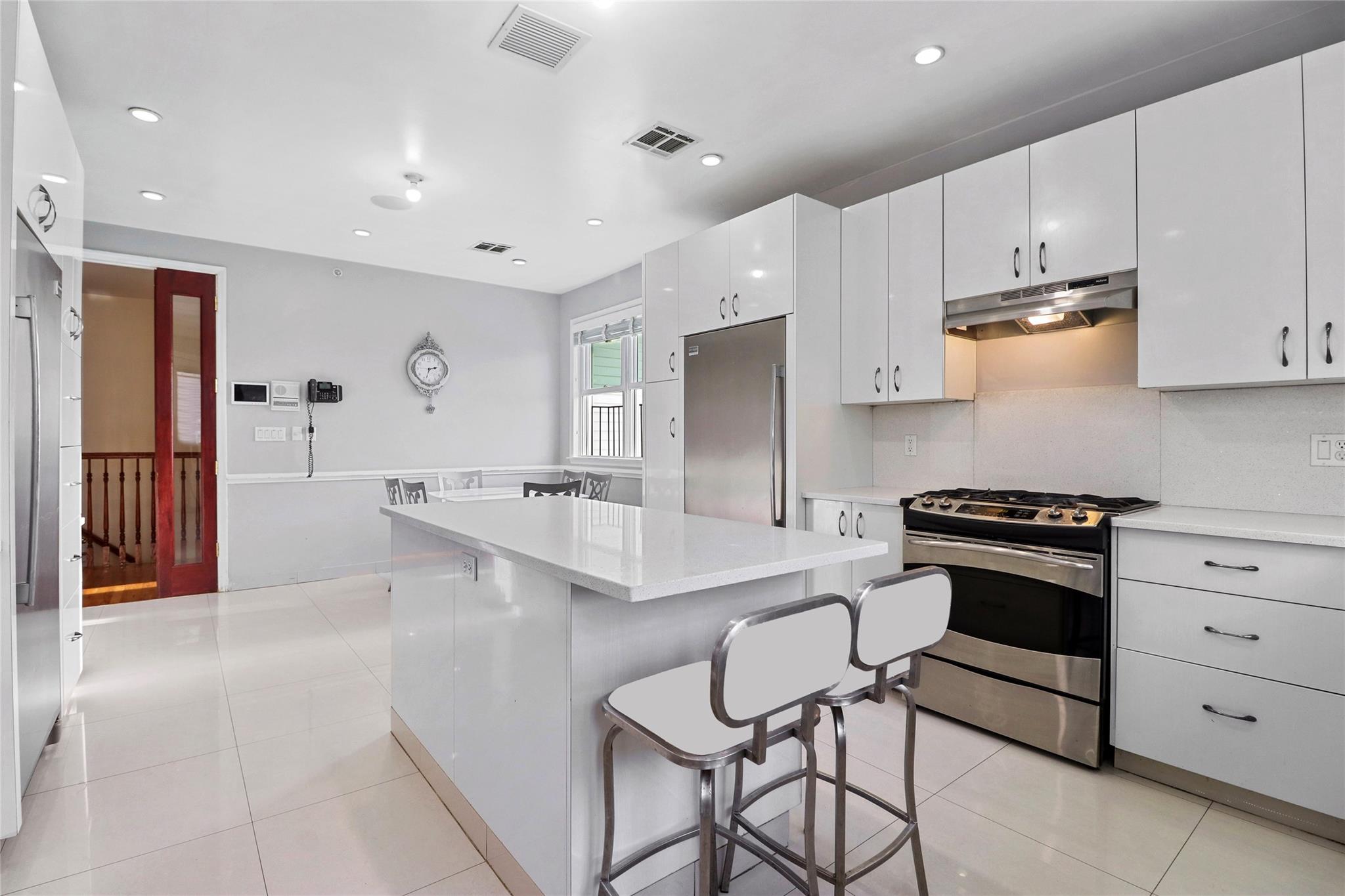 #3 photo, 14 Hamburg Way, Monroe , NY 10950