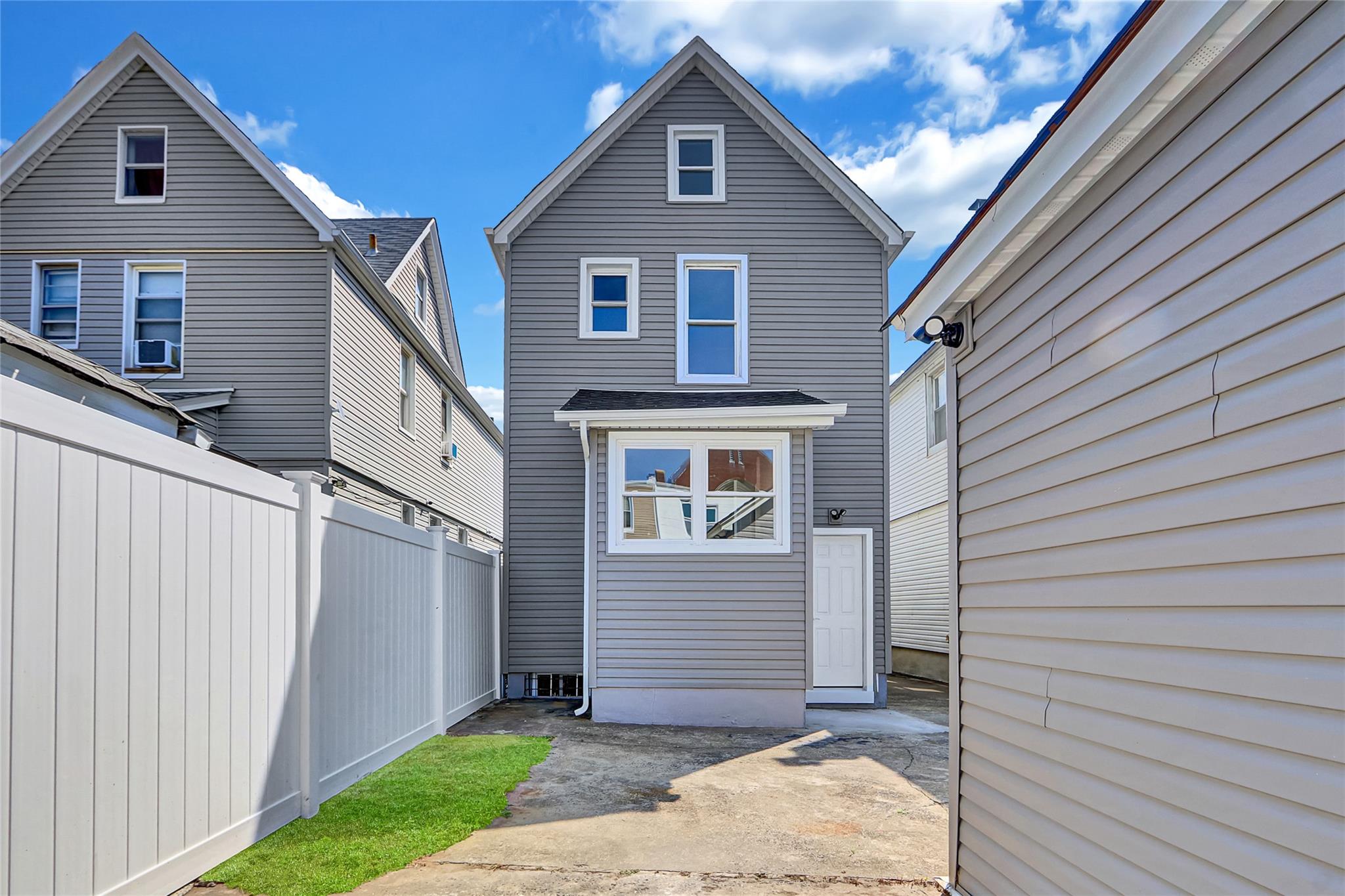 #18 photo, 111-32 116th Street, クイーンズ区 South Ozone Park , NY 11420