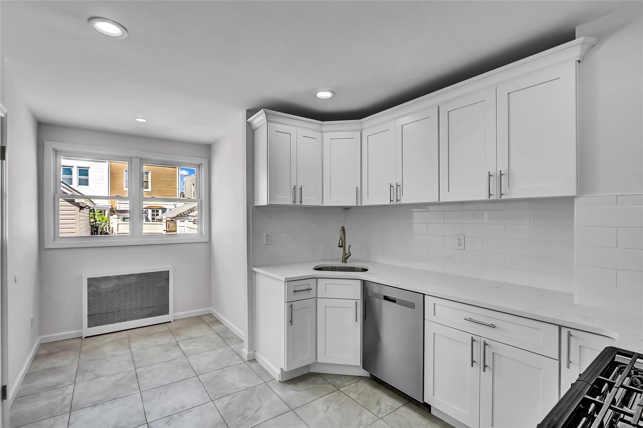 #8 photo, 111-32 116th Street, クイーンズ区 South Ozone Park , NY 11420