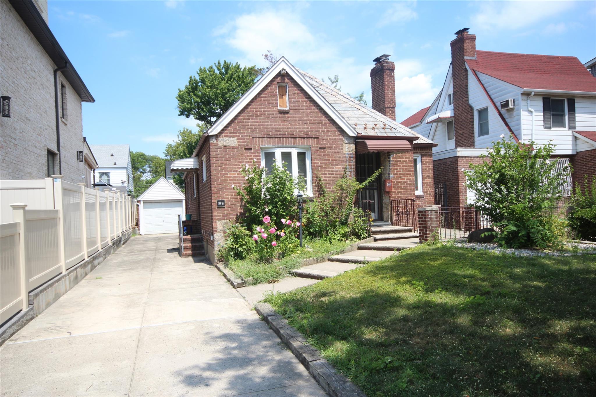 #1 photo, 14433 Coolidge Avenue, クイーンズ区 Briarwood , NY 11435