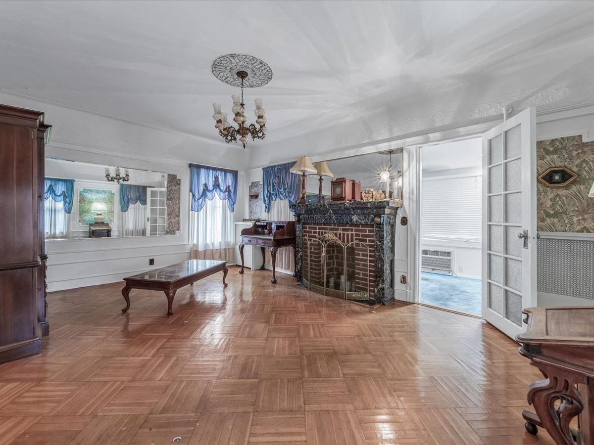 #4 photo, 8944 98th Street, 皇后区 木港 Woodhaven , NY 11421