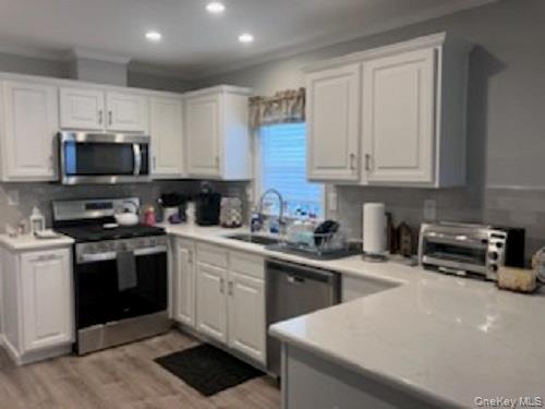 #17 photo, 1661 Old Country Road, Riverhead , NY 11901