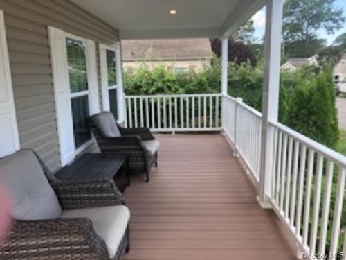 #6 photo, 1661 Old Country Road, Riverhead , NY 11901