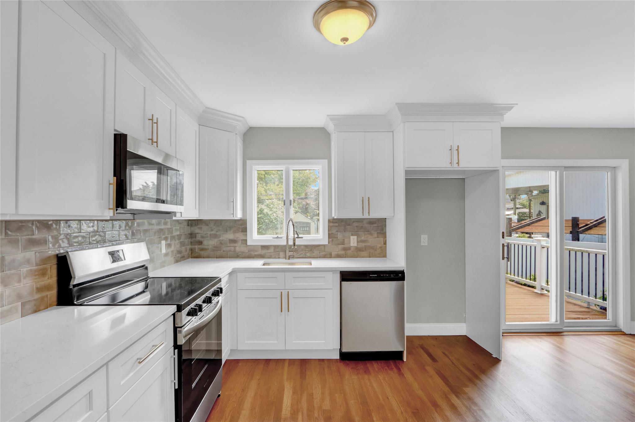 #10 photo, 3621 Regent Lane, Wantagh , NY 11793