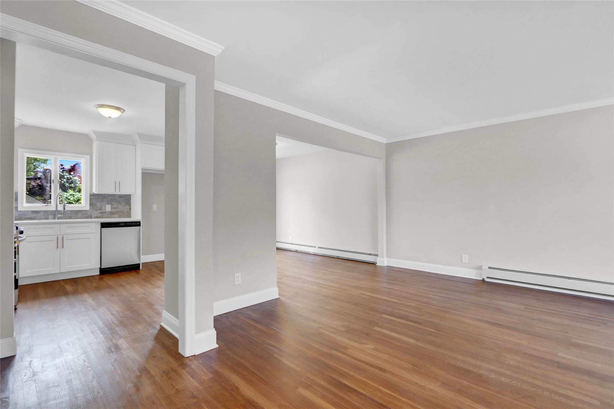 #7 photo, 3621 Regent Lane, Wantagh , NY 11793