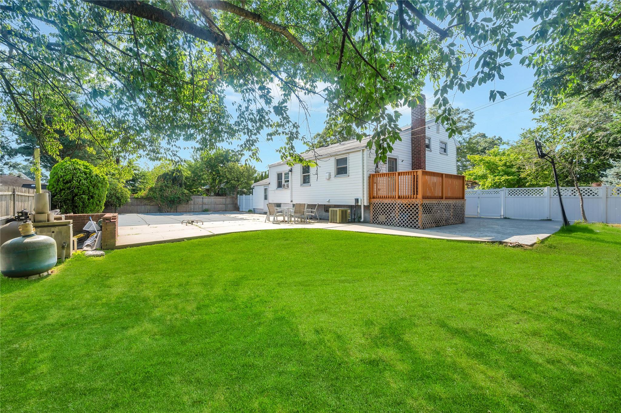 #13 photo, 224 Oakland Avenue, Deer Park , NY 11729