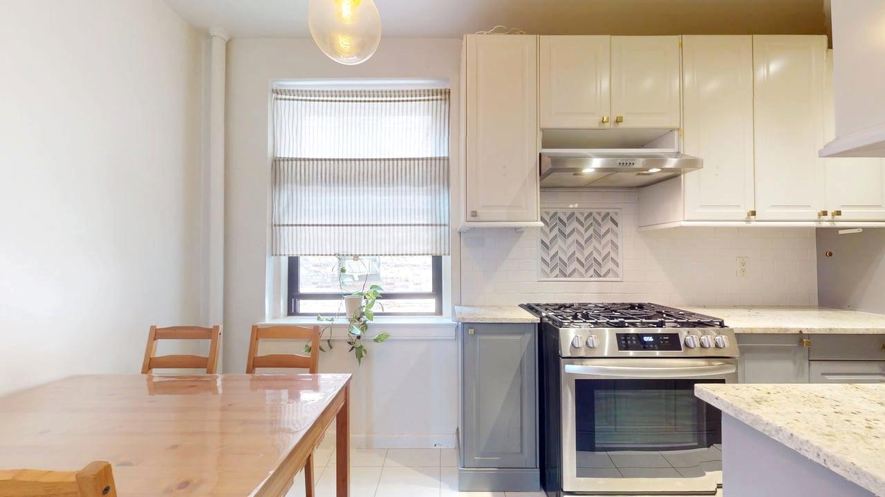 #11 photo, 77-20 Austin Street, 皇后區 森林小丘 Forest Hills , NY 11375