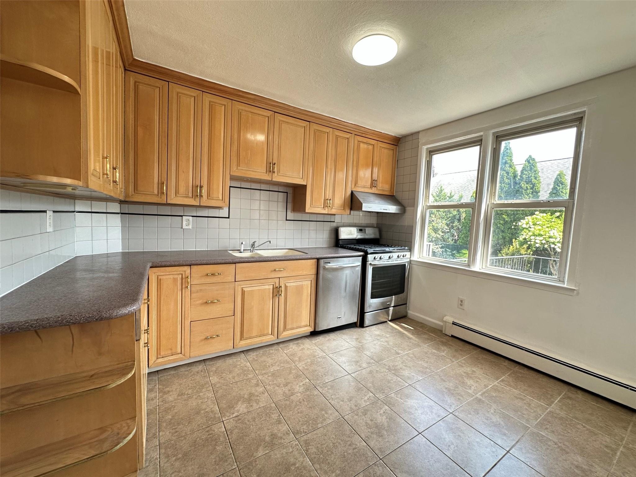 #5 photo, 17021 Lithonia Avenue, クイーンズ区 Flushing , NY 11365