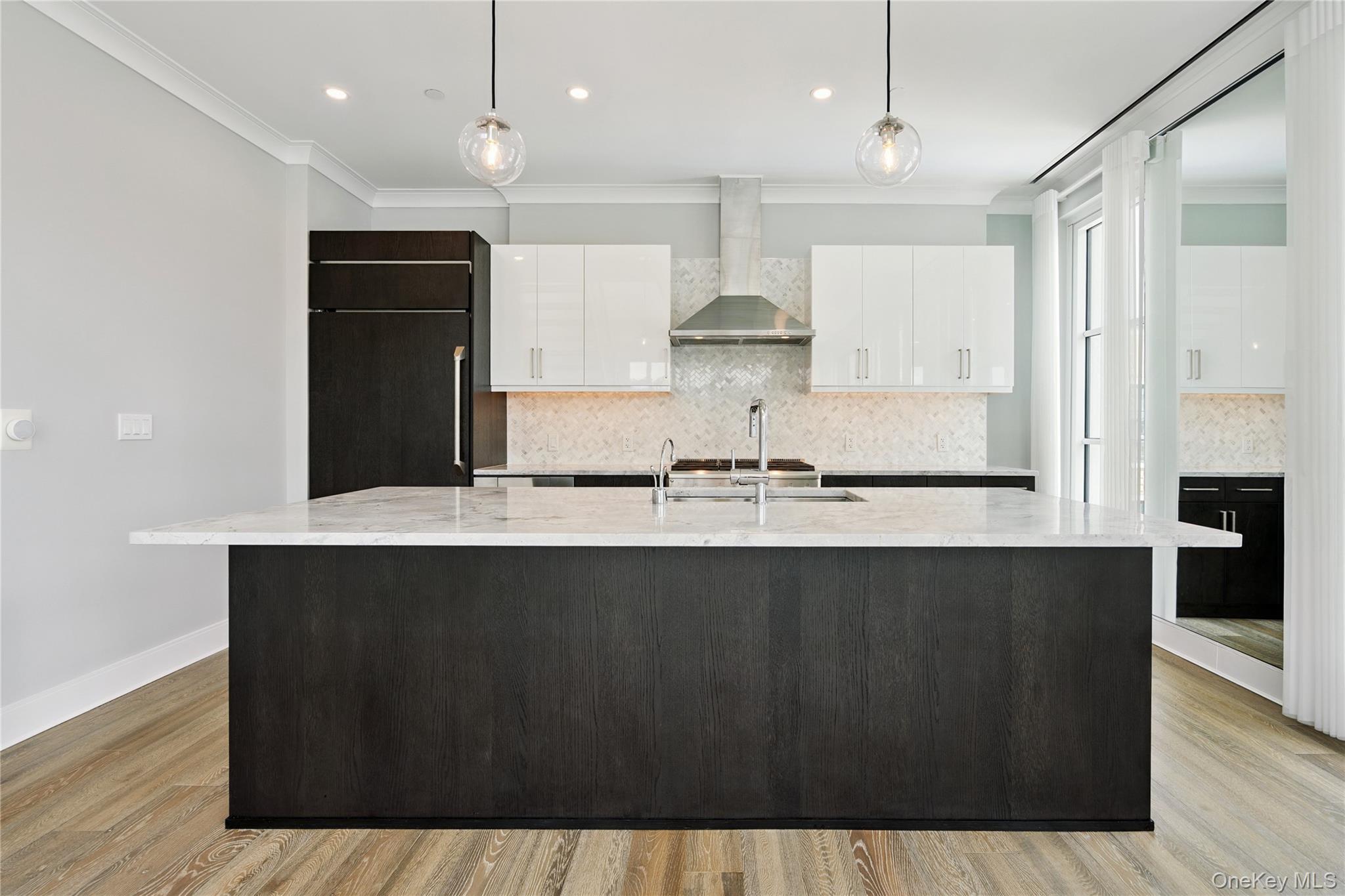 #11 photo, 100 Garvies Point Road, ナッソー郡 Glen Cove , NY 11542