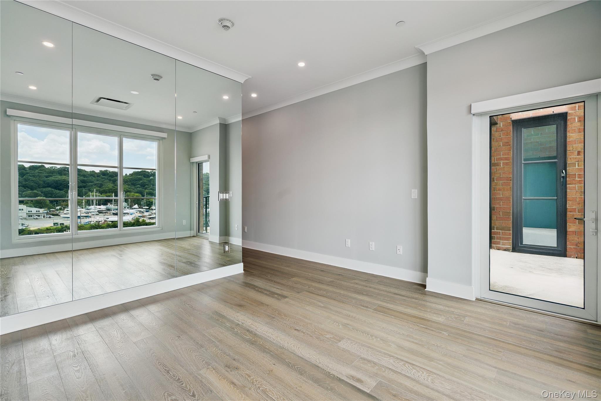 #12 photo, 100 Garvies Point Road, ナッソー郡 Glen Cove , NY 11542