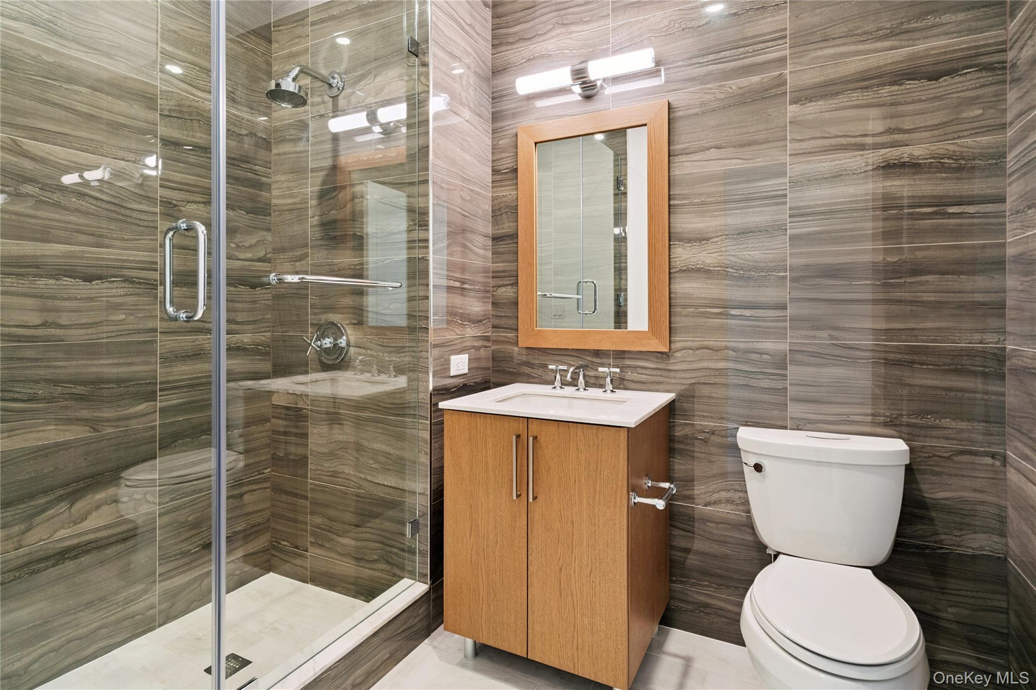 #18 photo, 100 Garvies Point Road, ナッソー郡 Glen Cove , NY 11542