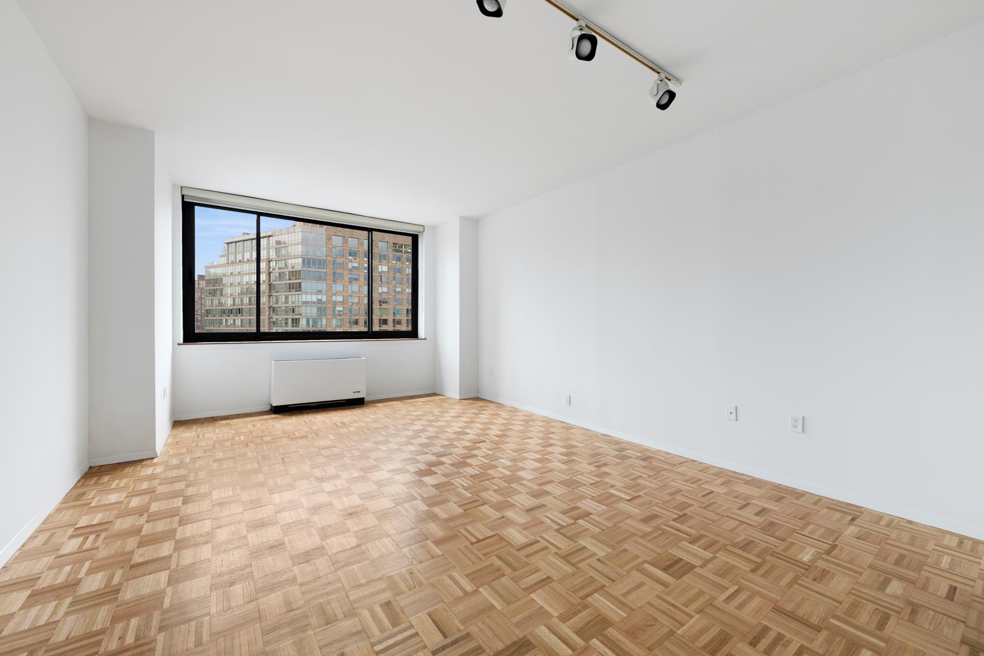 #11 photo, New York City, マンハッタン Lincoln Square , NY 10023