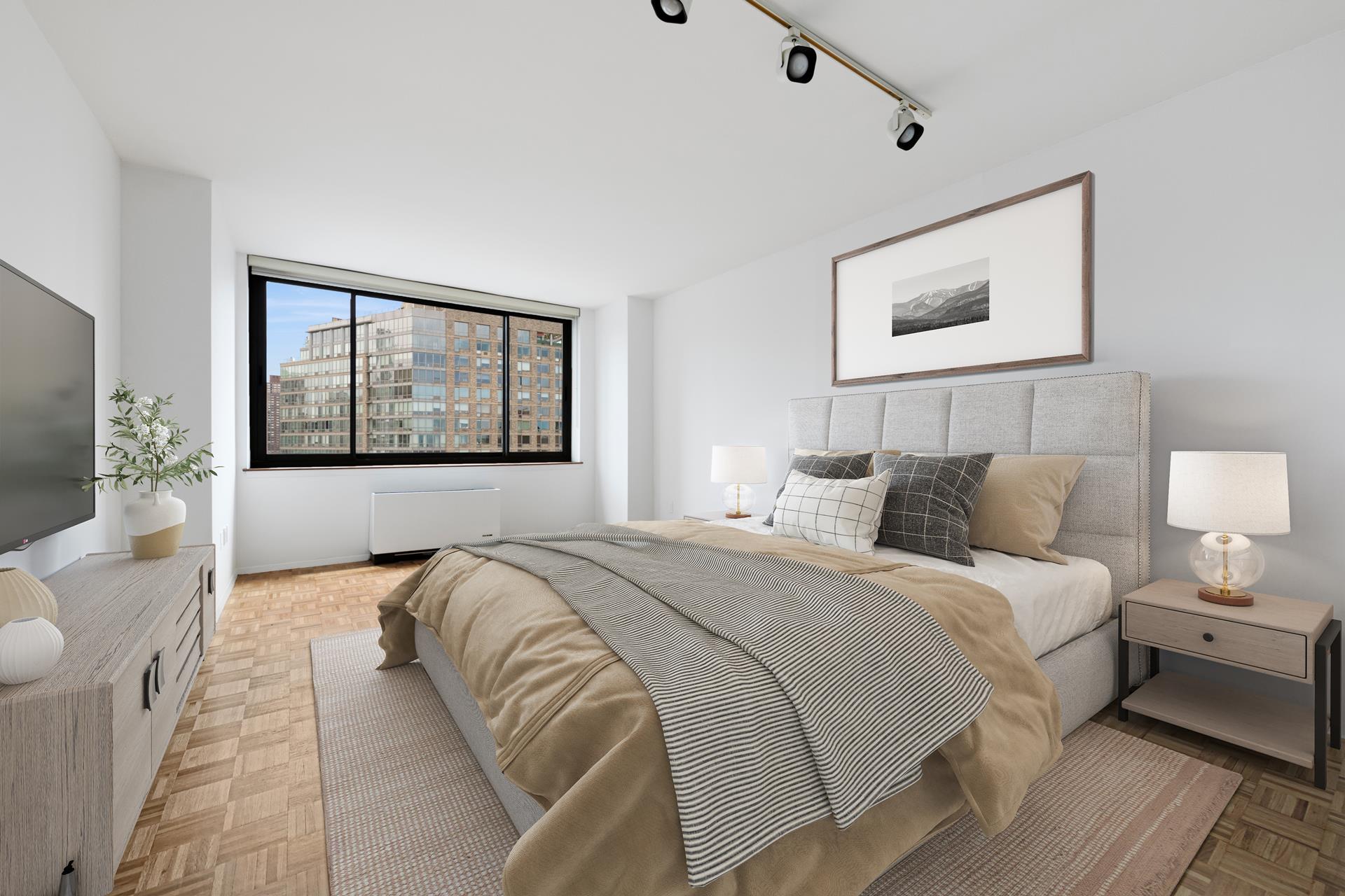 #19 photo, New York City, マンハッタン Lincoln Square , NY 10023