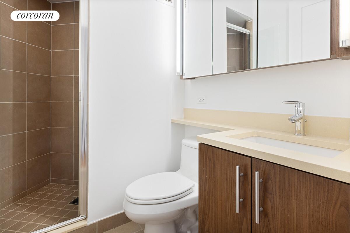 #11 photo, 330 E 38TH Street, マンハッタン Murray Hill , NY 10016