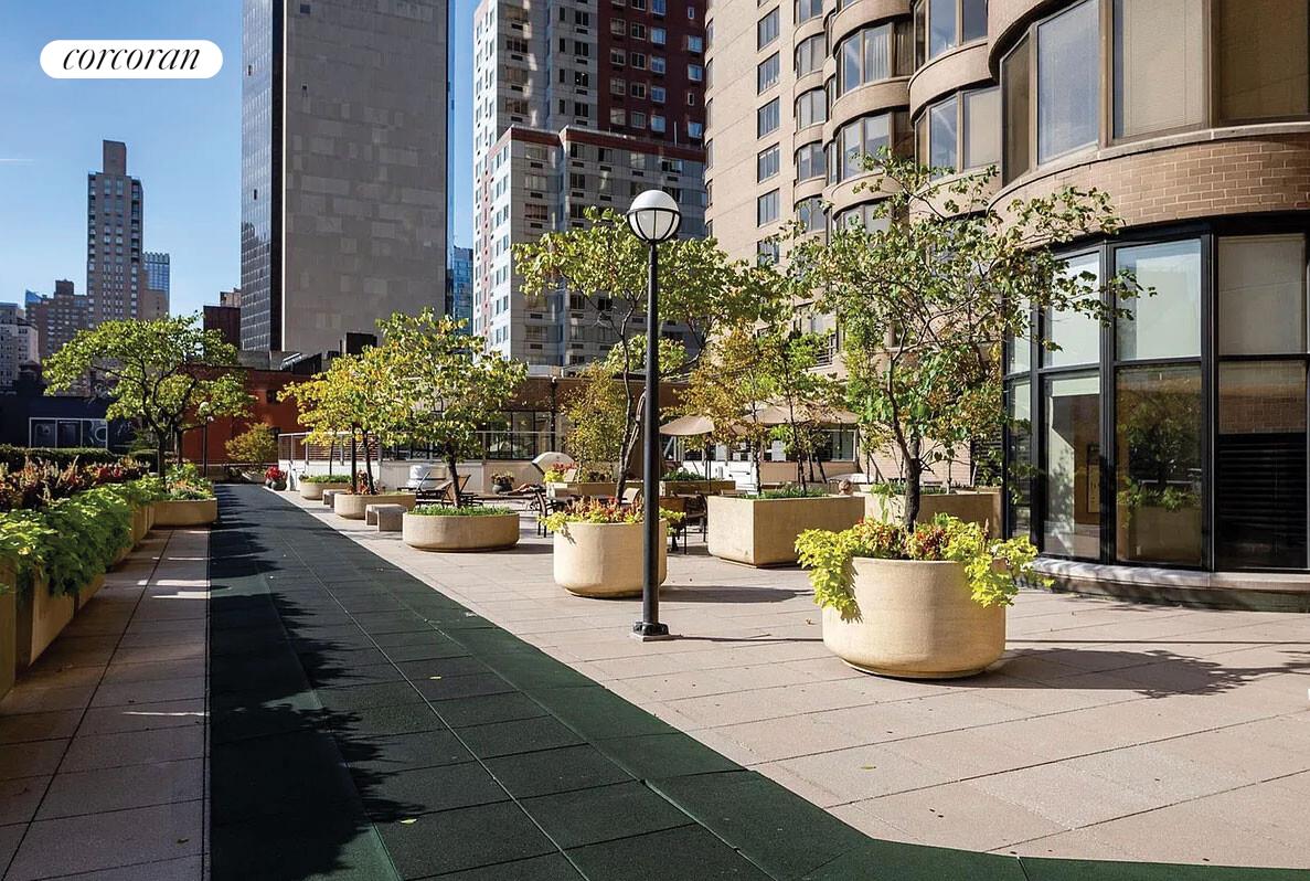 #22 photo, 330 E 38TH Street, マンハッタン Murray Hill , NY 10016