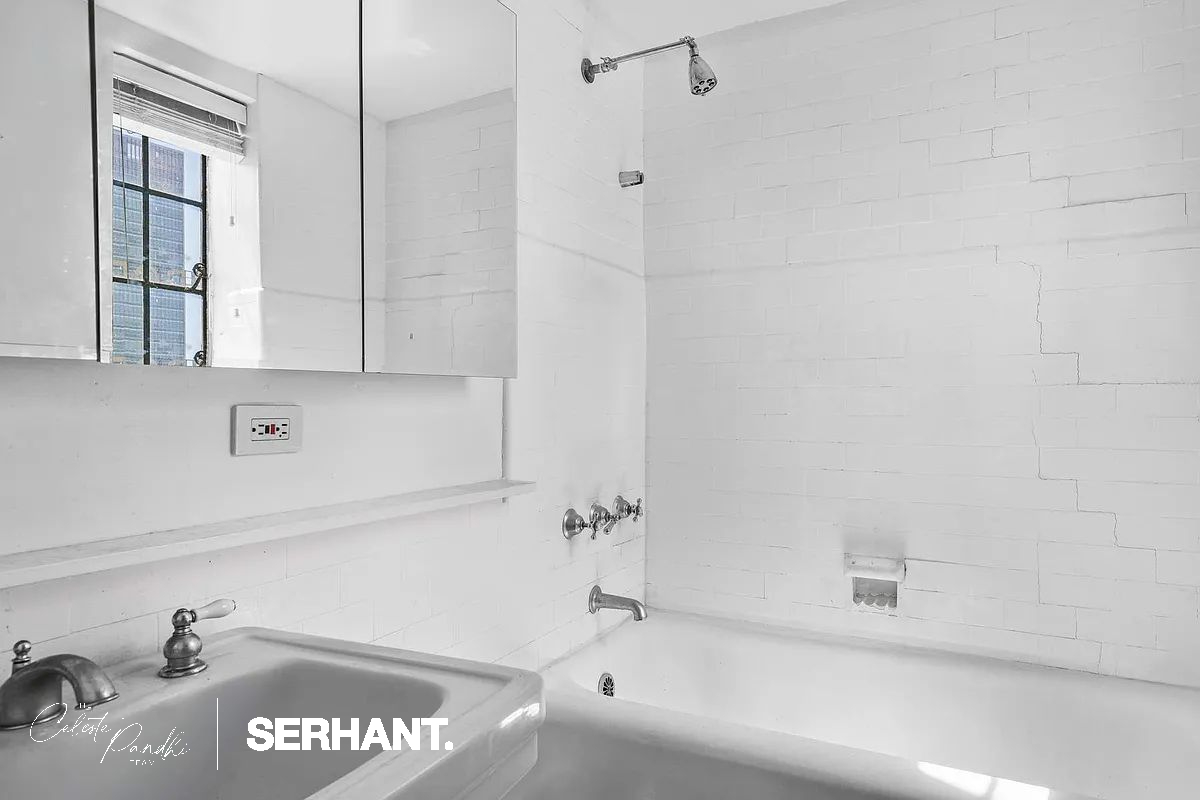 #10 photo, 320 E 42ND Street, マンハッタン Murray Hill , NY 10017