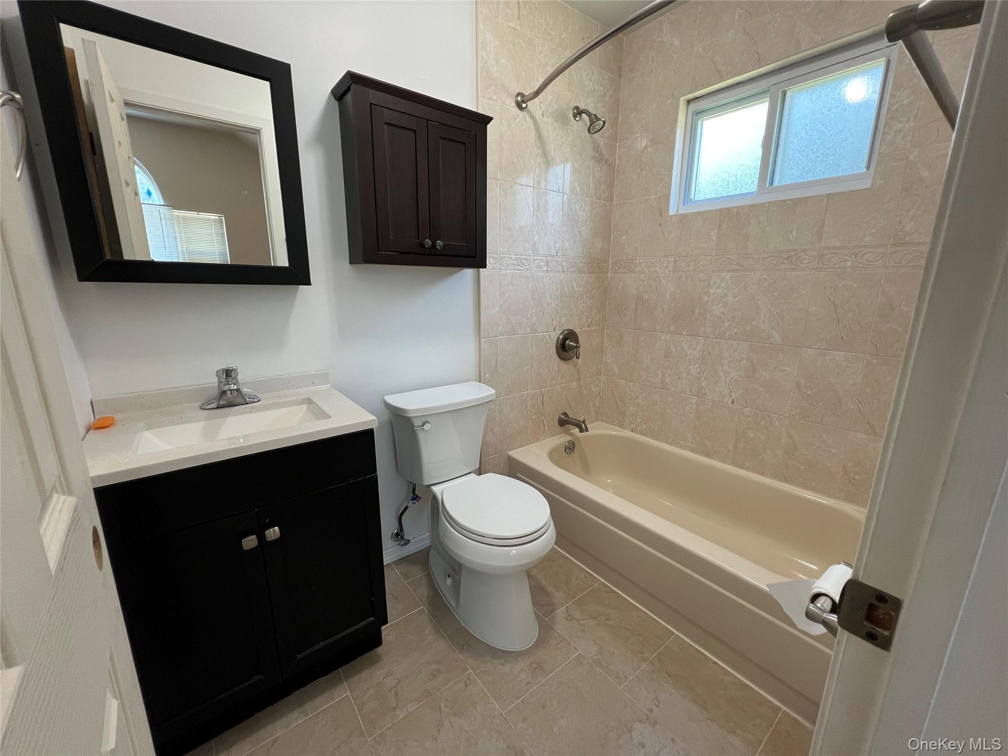 #7 photo, 32 Hammond Road, Glen Cove , NY 11542