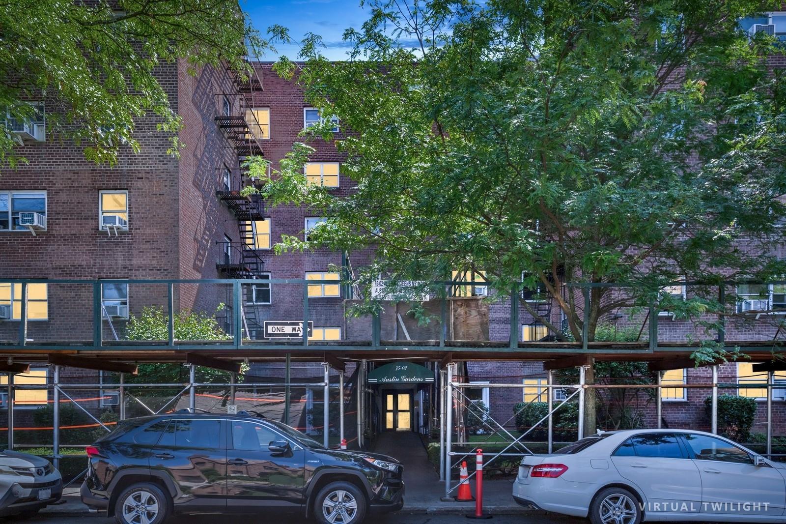 #19 photo, 7502 Austin Street, クイーンズ区 Forest Hills , NY 11375