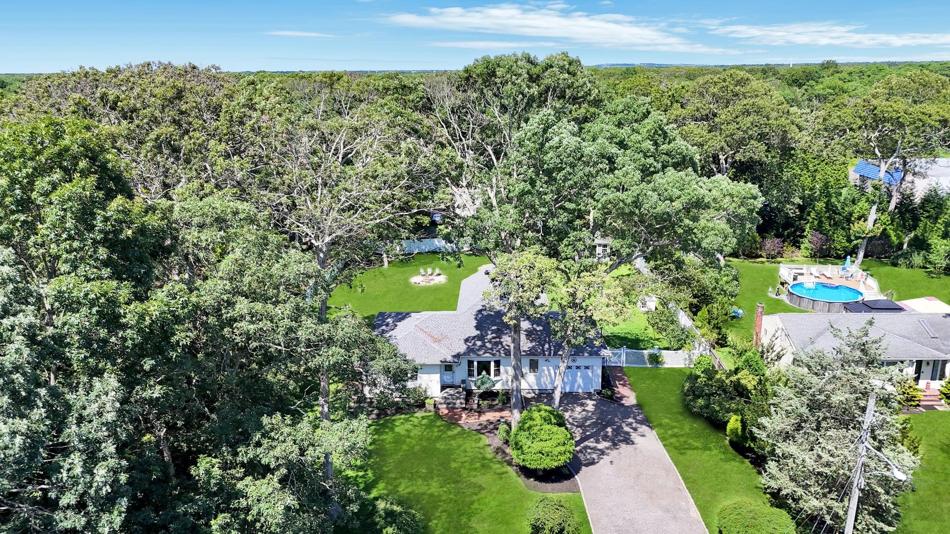 #1 photo, 7 Foster Court, 東長島 Moriches , NY 11955