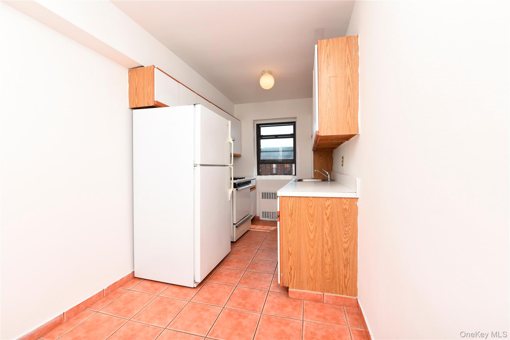 #16 photo, 118-66 Metropolitan Avenue, 皇后區 秋園 Kew Gardens , NY 11415