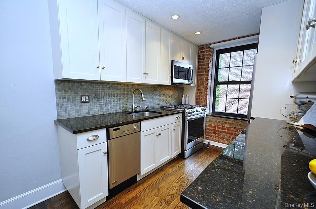 #4 photo, 105 Garth Road, Scarsdale , NY 10583