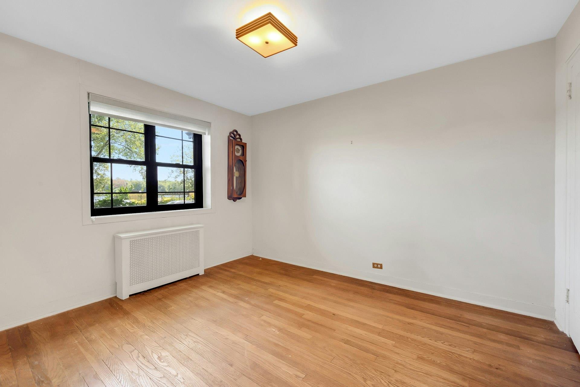 #11 photo, 1209 California Road, 纽约州 Eastchester , NY 10709