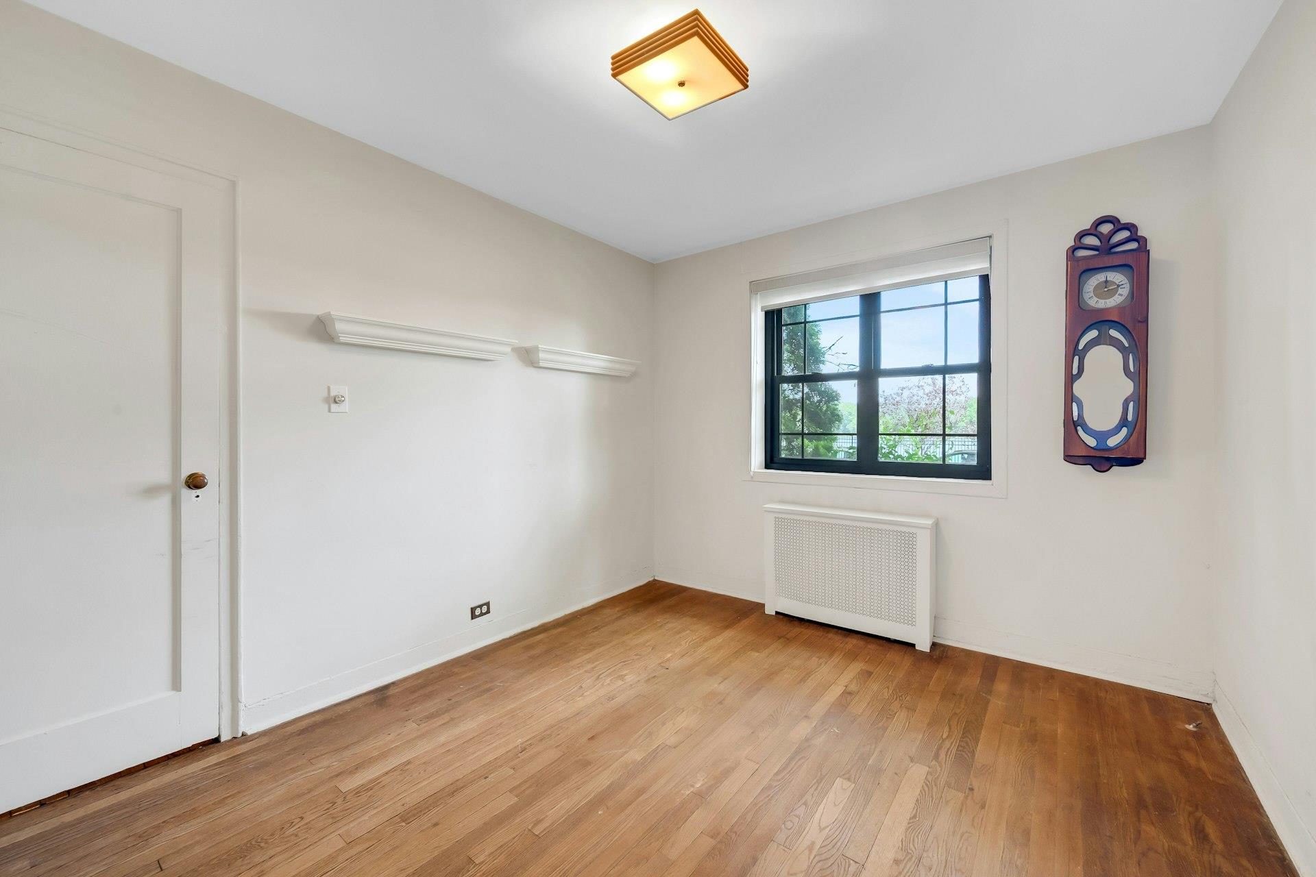 #12 photo, 1209 California Road, 纽约州 Eastchester , NY 10709