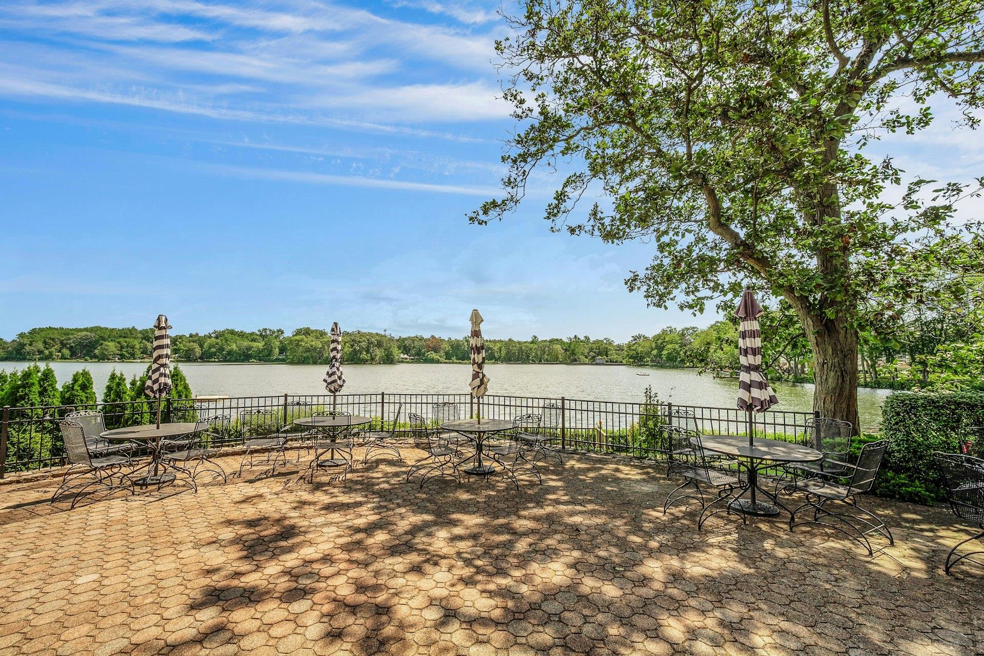 #20 photo, 1209 California Road, 纽约州 Eastchester , NY 10709