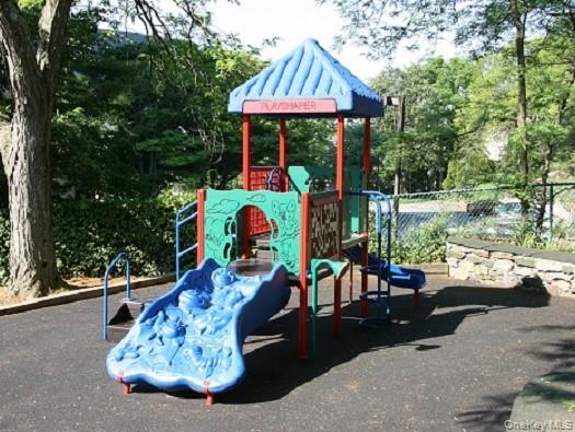 #15 photo, 23 Hillside Terrace, White Plains , NY 10601