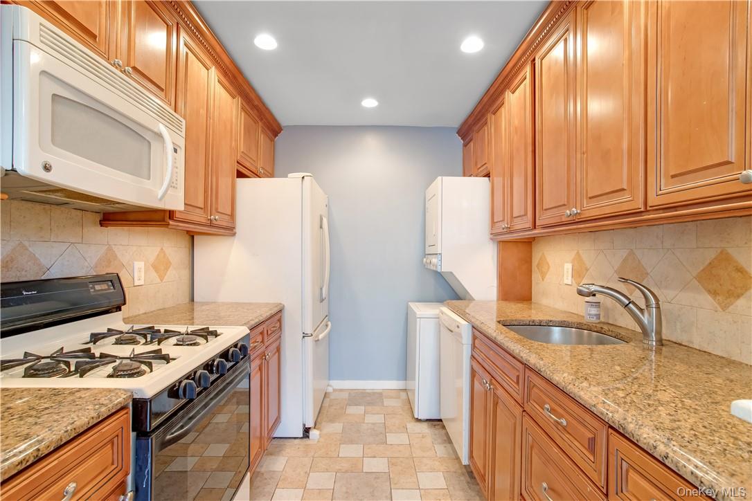 #6 photo, 23 Hillside Terrace, White Plains , NY 10601